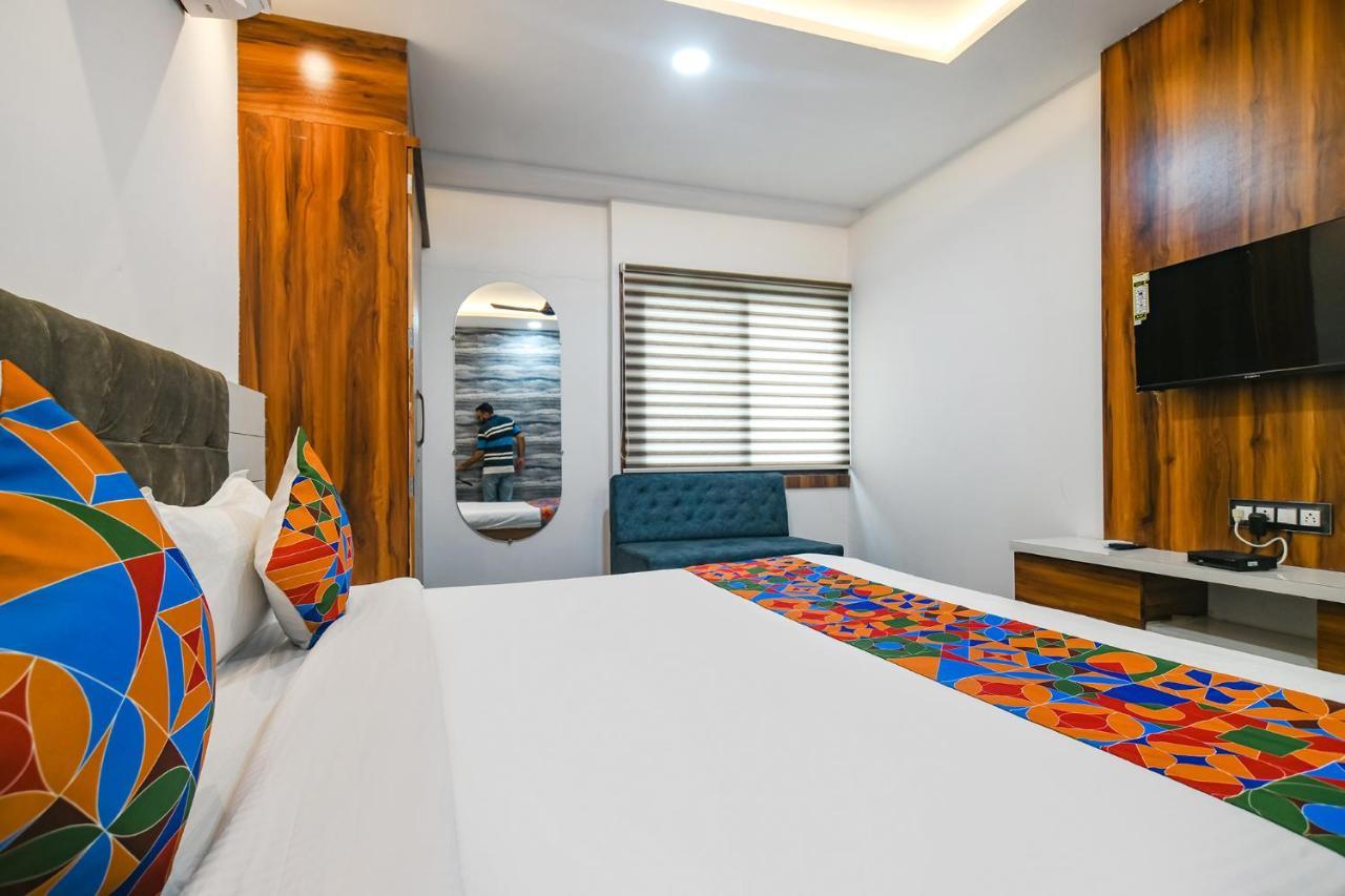 Fabhotel Stay Well อินดอร์ ภายนอก รูปภาพ