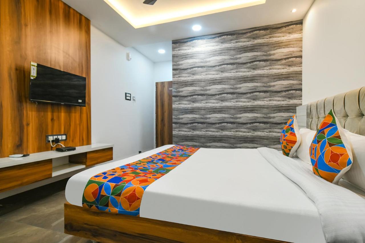 Fabhotel Stay Well อินดอร์ ภายนอก รูปภาพ