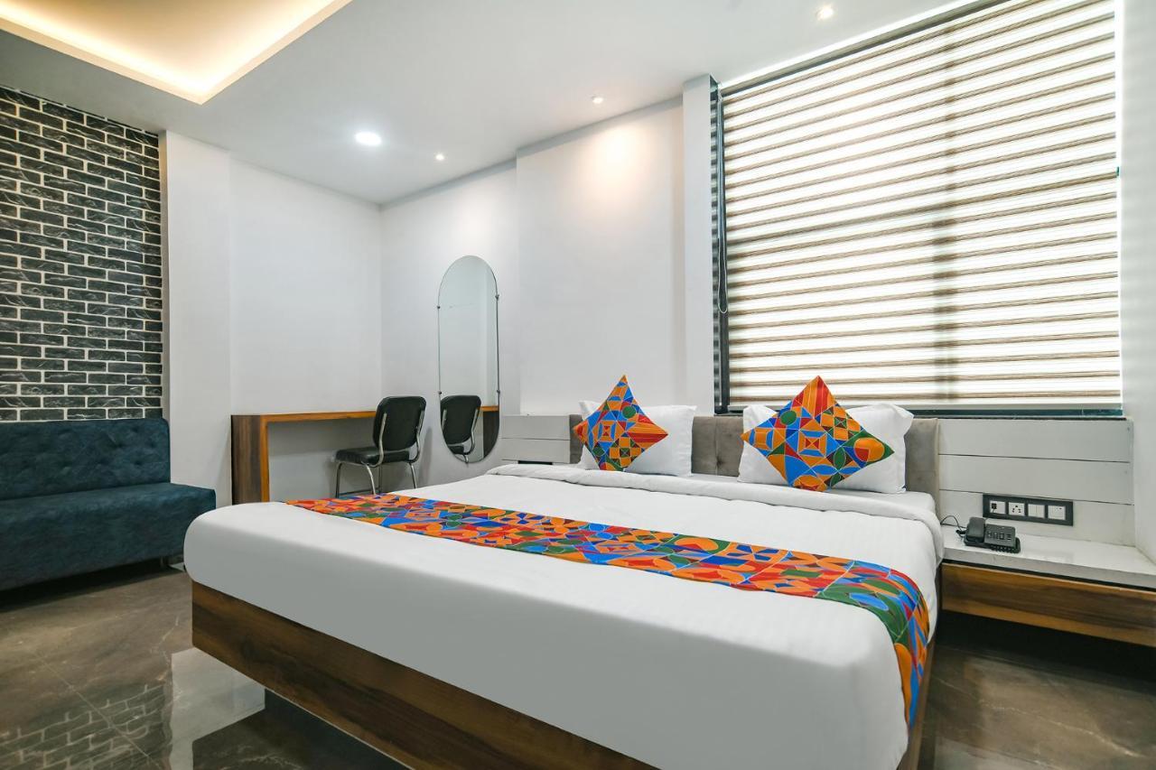 Fabhotel Stay Well อินดอร์ ภายนอก รูปภาพ